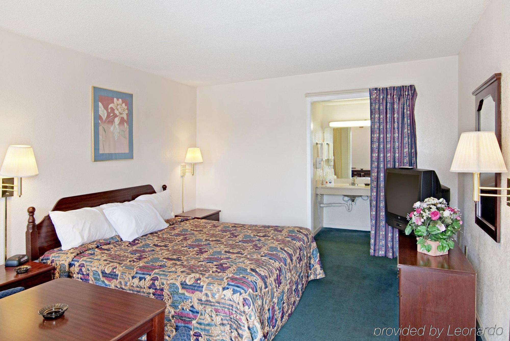 Travel Inn Of Buford Zimmer foto